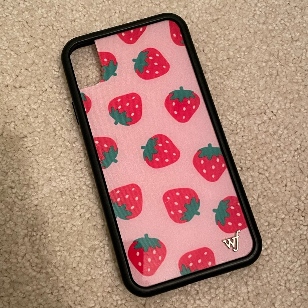 Wildflower strawberry iPhone 10 & XR case